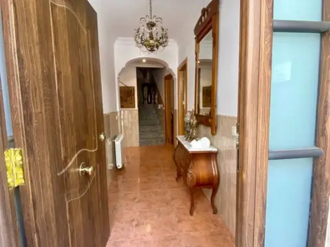 Casa adosada en calle de Hernando Díaz