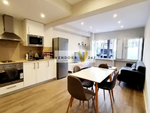 Piso en Avenida de Alfonso X El Sabio, 35