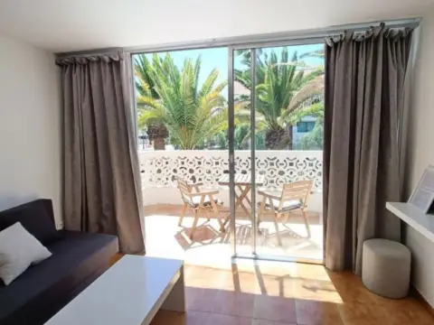 Piso en calle Noelia Afonso Cabrera, 6