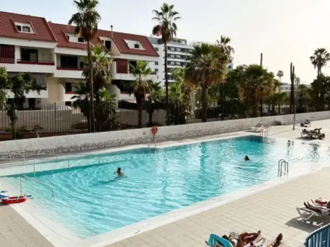 Piso en calle Noelia Afonso Cabrera, 6