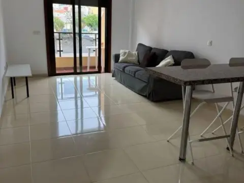 Apartamento en calle de los González