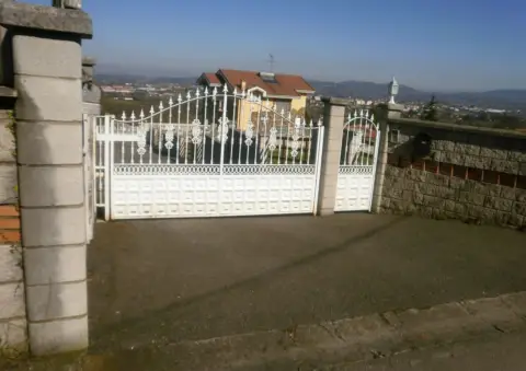 Terreno en calle La Vallina