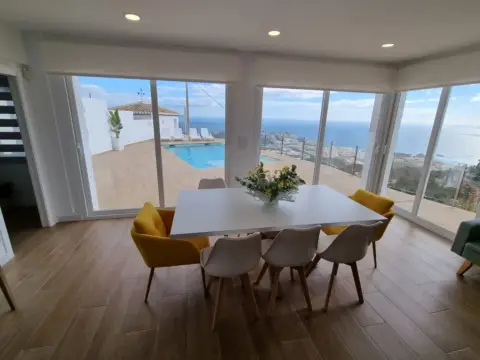 Chalet en calle del Rancho Río Verde