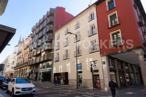 Garaje en calle del Duque de la Victoria, 2