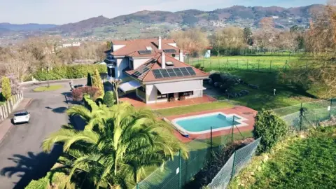 Chalet en calle los Escalones, nº 43