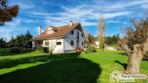 Chalet en Barrio de San Pedro