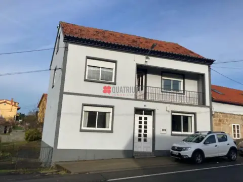 Chalet en calle de Eiravedra