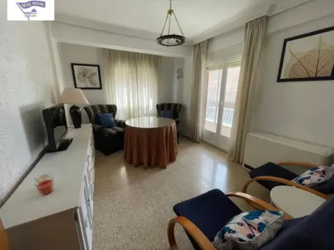 Piso en Ensanche-Franciscanos