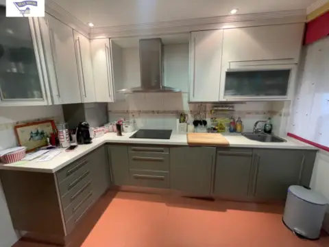 Piso en Ensanche-Franciscanos