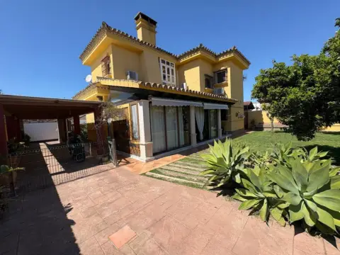 Chalet en Carboneros