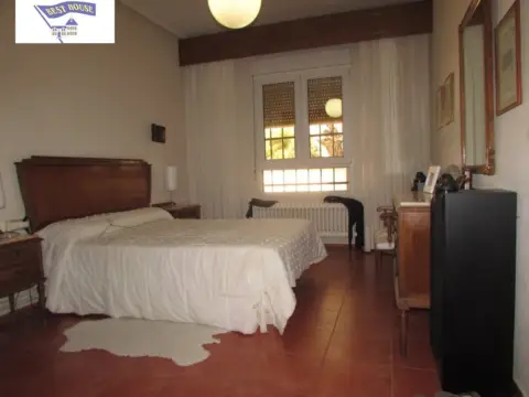 Chalet en Altos de Escucha