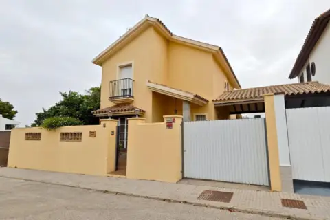 Casa en calle Albar, 5