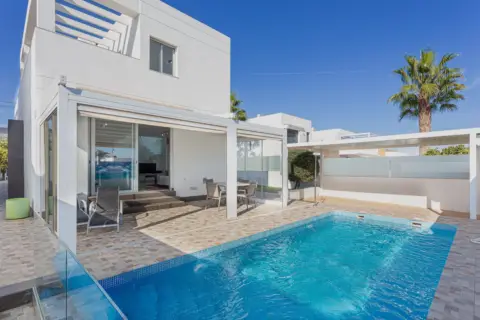 Chalet en Lomas de Don Juan