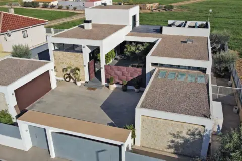 Chalet en Las Lomas del Rame-Bahía Bella
