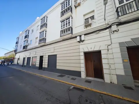 Piso en calle de Caraza