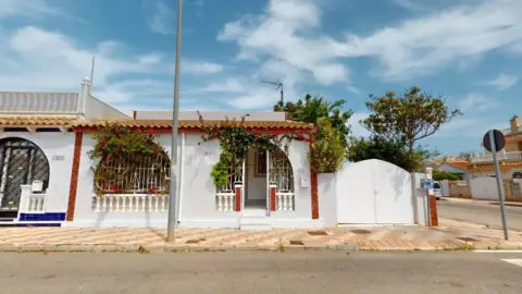 Casa en Los Narejos-Punta Calera
