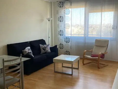 Piso en calle Río Duero