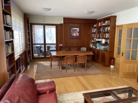 Chalet en calle de Diego de Velázquez