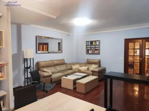 Piso en calle del Presidente Leopoldo Calvo Sotelo