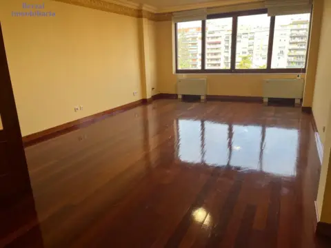 Piso en calle de Miguel Villanueva