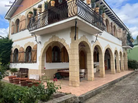 Chalet en calle de la Carretera
