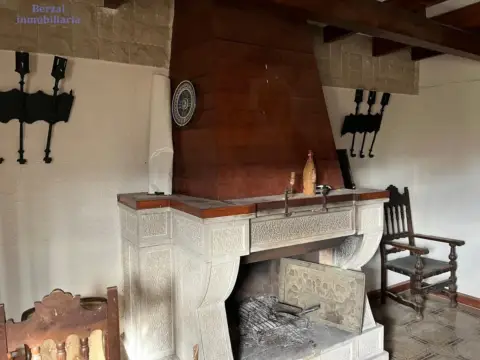 Edificio en calle de Esteban Villegas, 7