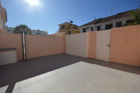 Casa adosada en Valdelagrana