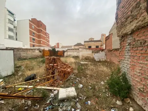Terreno en calle de San Antonio