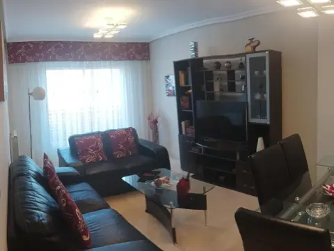 Piso en calle de Leonardo de Chabacier