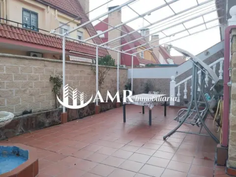 Casa adosada en Torrejón de La Calzada