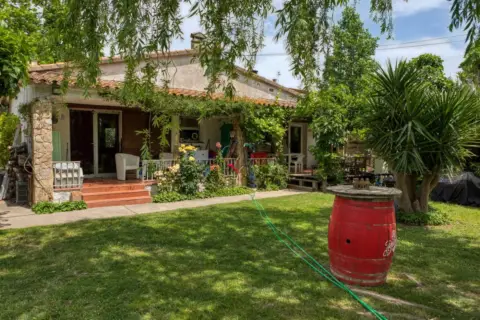 Casa en calle Torroella de Fluvià