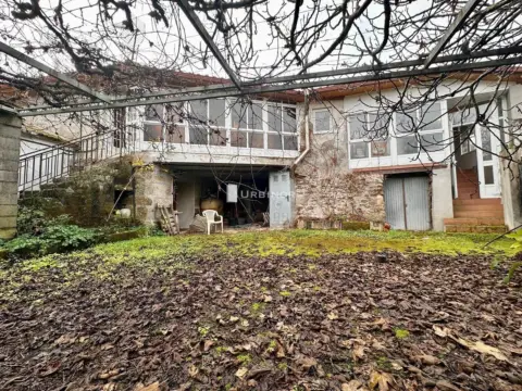 Casa en Toén