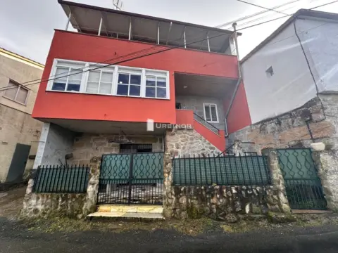 Casa en O Pereiro de Aguiar