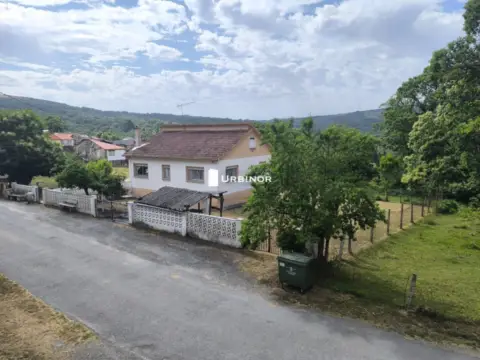 Casa en Castro Caldelas