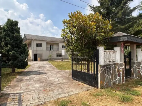 Casa en Terra de Caldelas