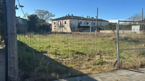 Terreno en calle de Figueres