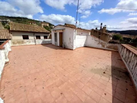 Chalet en Uncastillo Centro Urbano