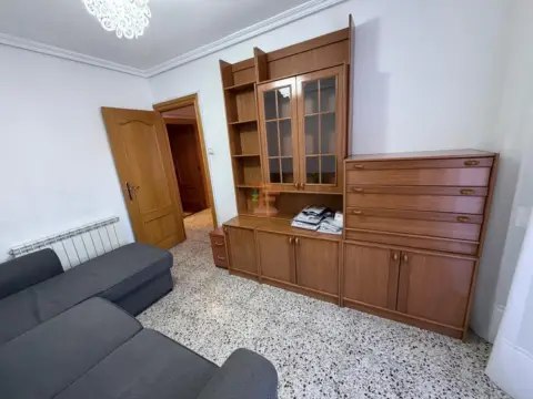 Piso en Avenida San Juan de la Peña