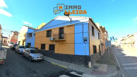 Casa adosada en calle Almacellas, 28