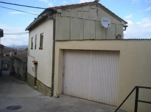 Rural Property in calle Aragón