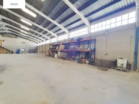 Nave industrial en Poligono Campollano