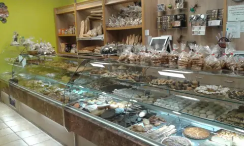 Local comercial en Poligono Santa Ana