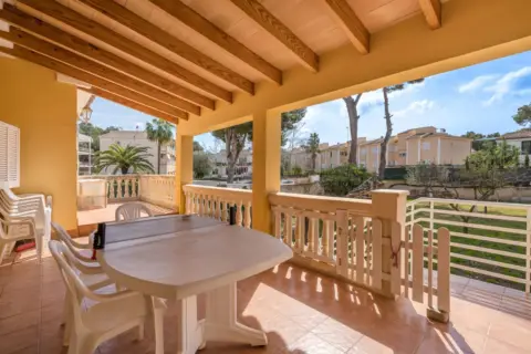 Chalet en Gran Via de la Reina Constança