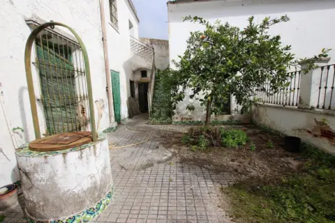 Casa en calle de la Calzada