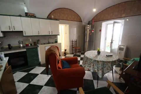 Casa en calle de la Calzada