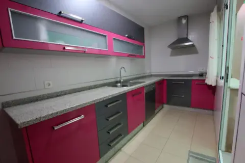 Casa adosada en calle Helechosa de los Montes