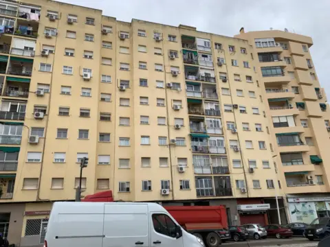 Piso en Avenida de Juan Sebastián Elcano