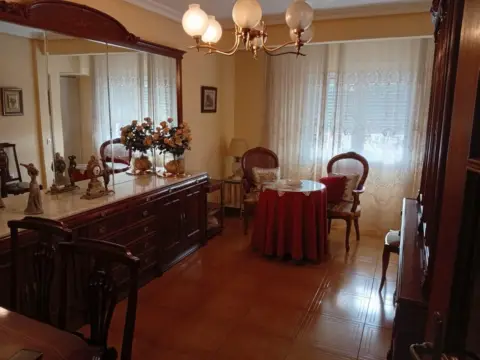 Piso en Avenida de Juan Sebastián Elcano