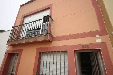 Edificio en calle del Moreno Nieto