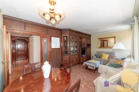 Piso en calle de Carlos Marx